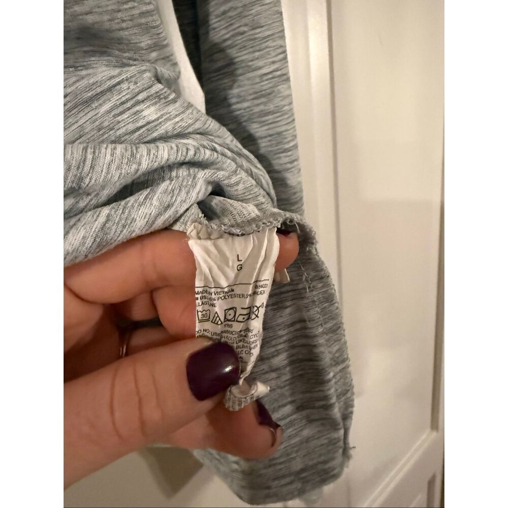 Old navy active breath one grey athletic top size large - Picture 4 of 9